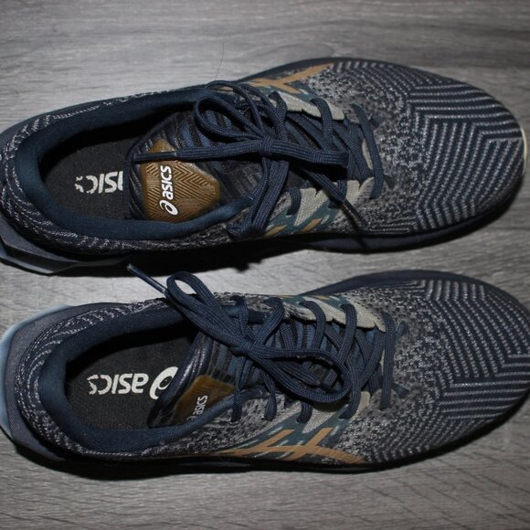 ASICS NOVABLAST 3 Athletic Shoes Sneakers Size 8.5 Cross Training Running Walkin - Picture 3 of 9